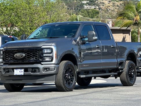 New 2026 Ford F250 XLT w/ XLT Premium Package AWD/4WD image 7
