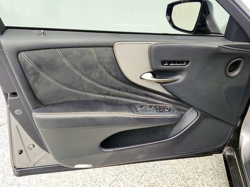 Used 2018 Lexus LS 500 F Sport w/ Accessory Package (Z2) RWD image 11