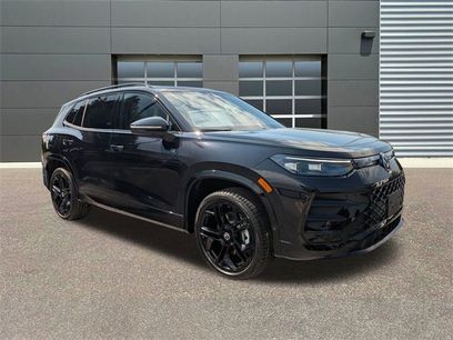 New 2025 Volkswagen Tiguan SE R-Line