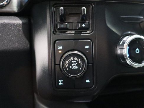Used 2024 Ford F250 Lariat w/ Lariat Ultimate Package AWD/4WD image 41
