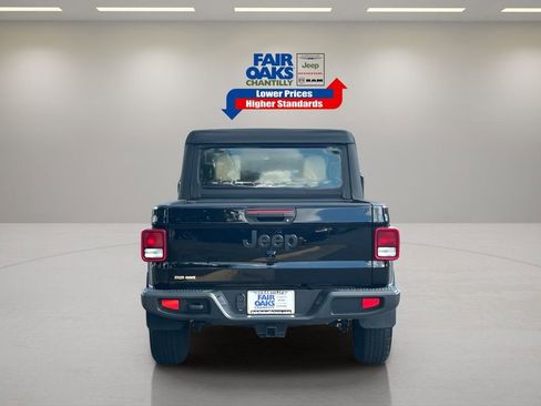 Certified 2023 Jeep Gladiator Sport w/ Trailer Tow Package image 10