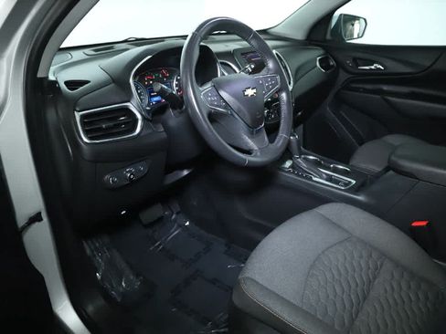 Used 2020 Chevrolet Equinox LT w/ Driver Convenience Package FWD image 18