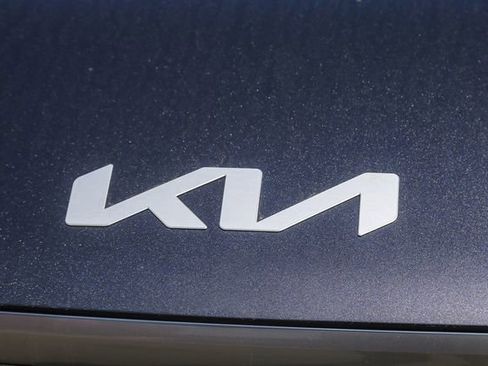 New 2026 Kia EV9 Wind image 14