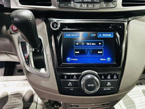 Used 2015 Honda Odyssey Touring image 18