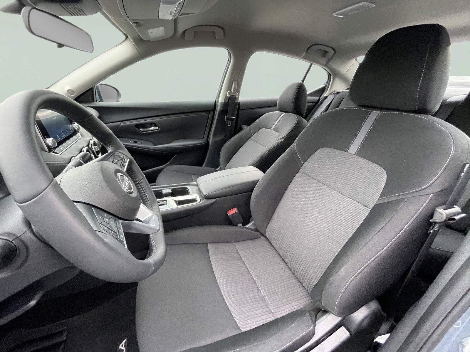 Used 2024 Nissan Sentra SV w/ All-Weather Package FWD image 11