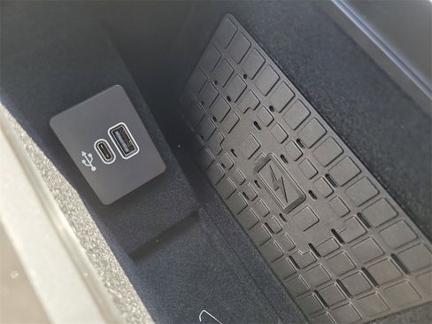 New 2025 Lincoln Navigator Reserve w/ Jet Appearance Package image 29