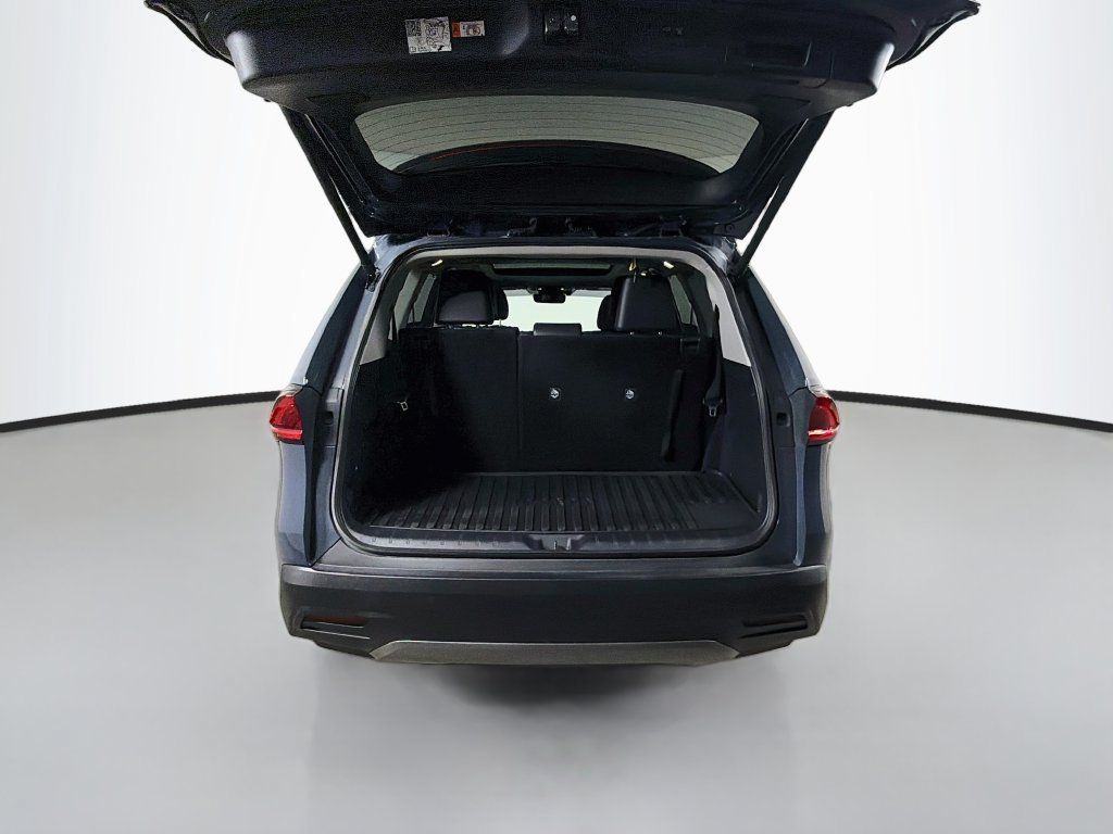 Used 2025 Toyota Grand Highlander AWD image 23