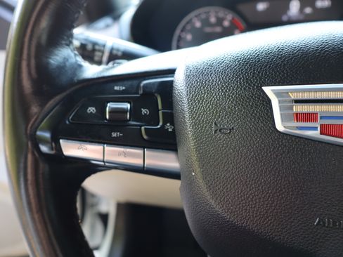 Used 2023 Cadillac CT4 Luxury RWD image 30