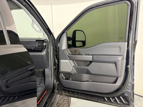 Used 2026 Ford F250 Lariat w/ Black Appearance Package AWD/4WD image 31