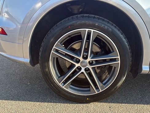 Used 2018 Audi SQ5 Prestige w/ Prestige Package image 19