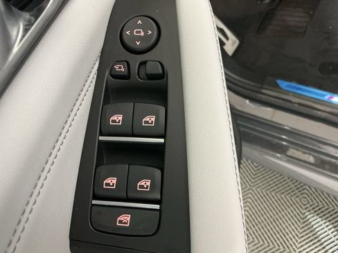 Used 2026 BMW X5 M60i AWD/4WD image 25