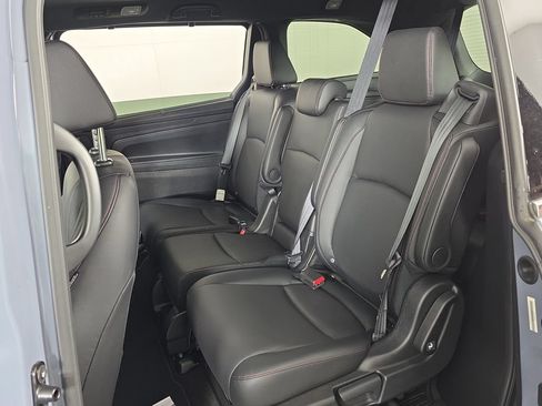 Certified 2024 Honda Odyssey Sport image 24