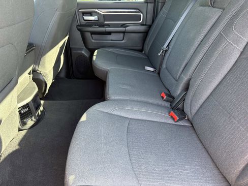 Used 2024 RAM 2500 Big Horn w/ Sport Appearance Package image 14