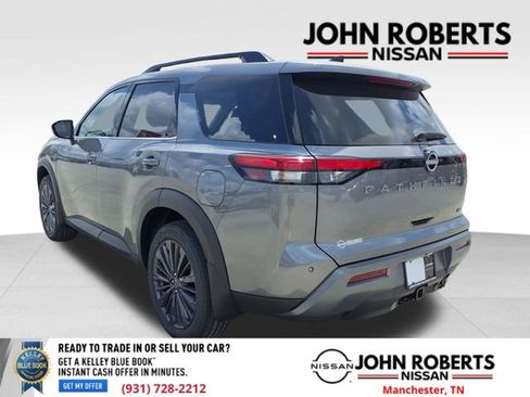 New 2026 Nissan Pathfinder SL FWD image 16
