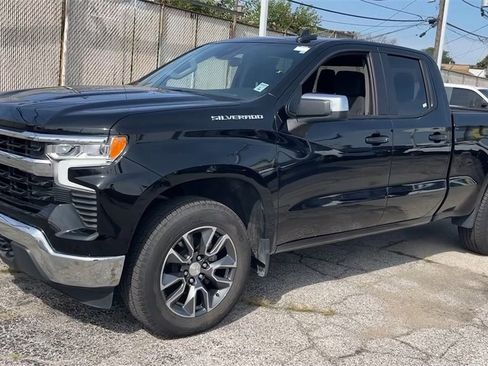 Used 2024 Chevrolet Silverado 1500 LT image 21
