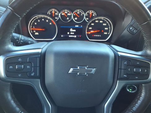 Used 2021 Chevrolet Silverado 1500 LT Trail Boss w/ Convenience Package II image 11