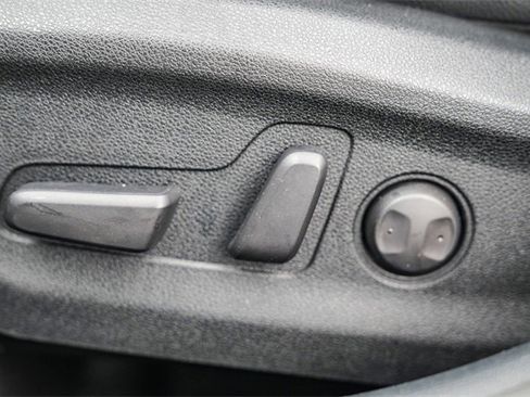 Certified 2022 Kia Niro EX Premium image 22