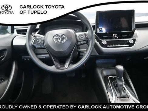Used 2025 Toyota Corolla LE FWD image 29