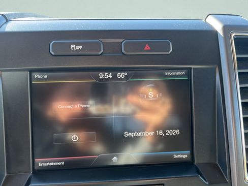Used 2015 Ford F150 XLT w/ Equipment Group 302A Luxury AWD/4WD image 15