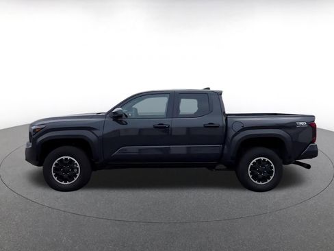Used 2025 Toyota Tacoma TRD Off-Road image 8