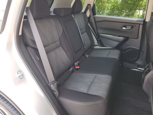 Used 2025 Nissan Rogue SV AWD/4WD image 15