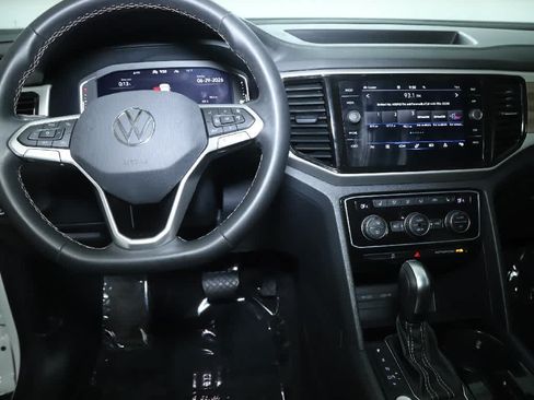 Used 2023 Volkswagen Atlas SEL AWD/4WD image 29