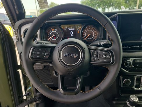 Used 2024 Jeep Wrangler Sport S image 16