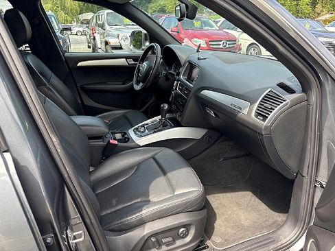 Used 2012 Audi Q5 3.2 Prestige w/ Prestige Pkg image 16