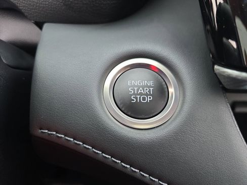 New 2026 Toyota Highlander Platinum image 18