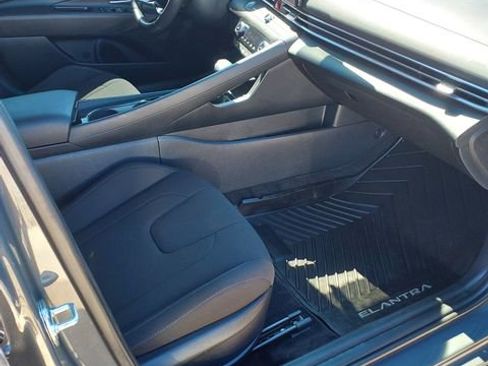 Certified 2024 Hyundai Elantra SEL w/ Convenience Package image 25