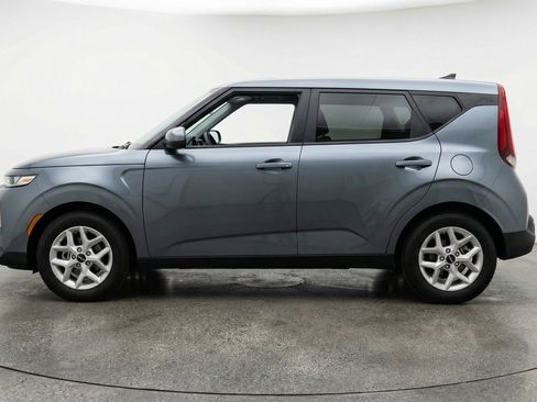 Used 2025 Kia Soul LX w/ LX Technology Package image 5