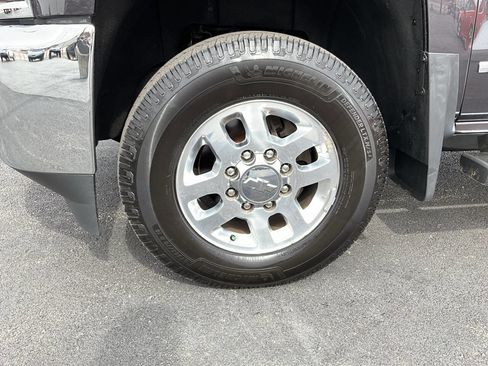 Used 2015 Chevrolet Silverado 2500 LTZ image 17