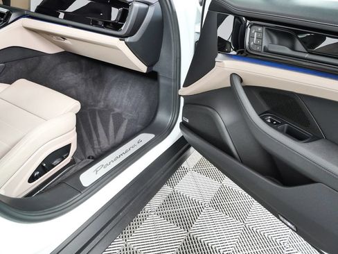 Certified 2026 Porsche Panamera 4 AWD/4WD image 27