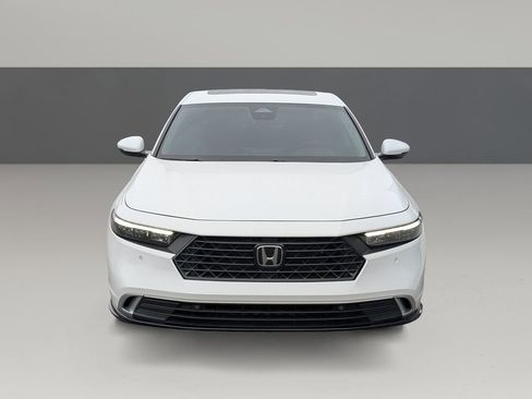 Used 2024 Honda Accord Touring image 5