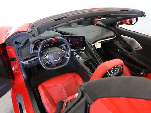 Used 2022 Chevrolet Corvette Stingray Premium Conv w/ Battery Protection Package RWD image 24