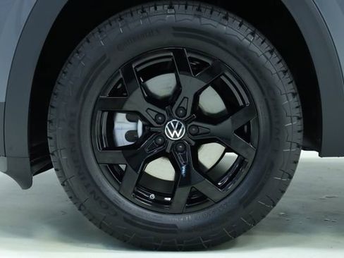 New 2026 Volkswagen Atlas Peak Edition AWD/4WD image 8