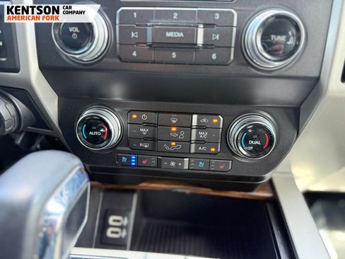 Used 2019 Ford F150 Lariat w/ Equipment Group 502A Luxury AWD/4WD image 28