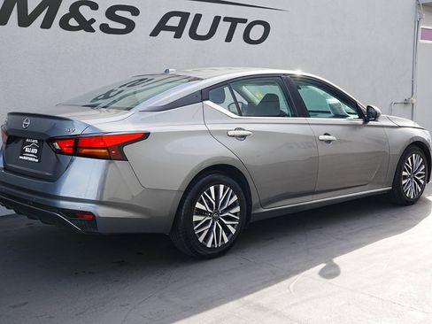 Used 2023 Nissan Altima 2.5 SV image 4