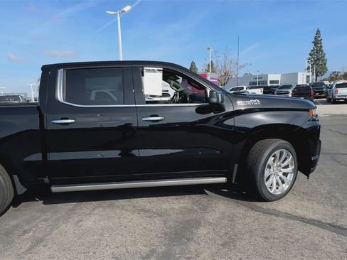 Used 2022 Chevrolet Silverado 1500 High Country image 9