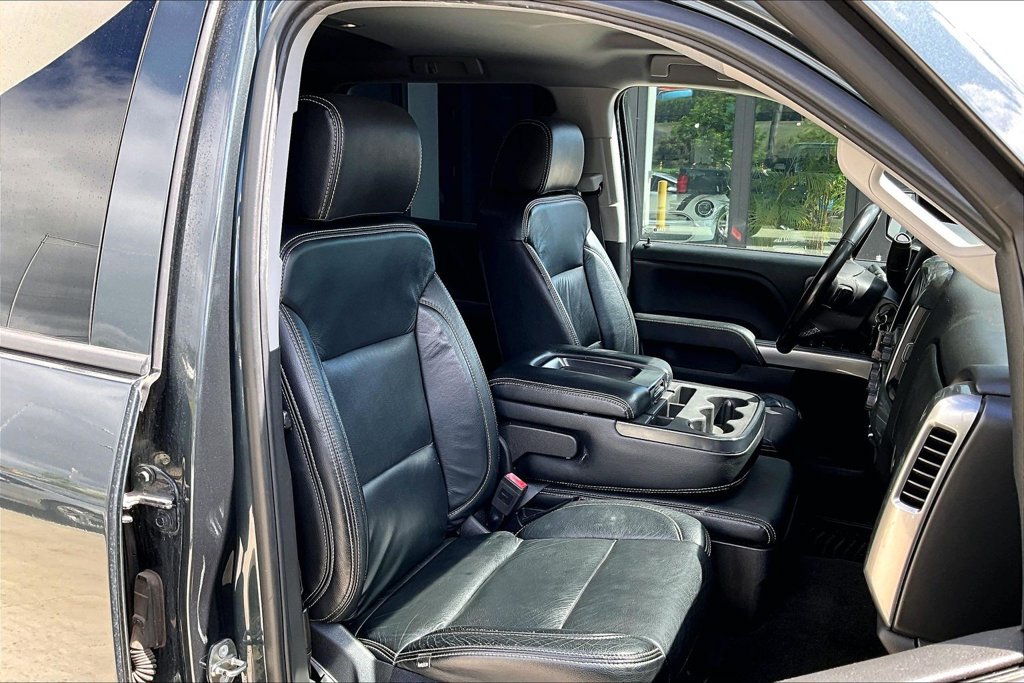 Used 2018 Chevrolet Silverado 1500 LT w/ LT Eassist Package AWD/4WD image 7