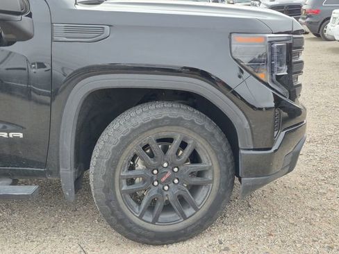 Used 2023 GMC Sierra 1500 Pro w/ Graphite Edition AWD/4WD image 5