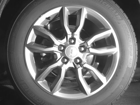 Used 2024 GMC Terrain SLT image 14