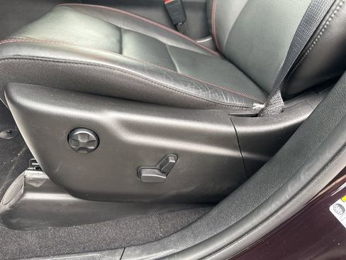 Used 2024 Dodge Durango GT image 9