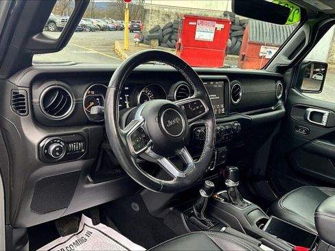 Used 2021 Jeep Gladiator Overland w/ Popular Equipment Package image 10