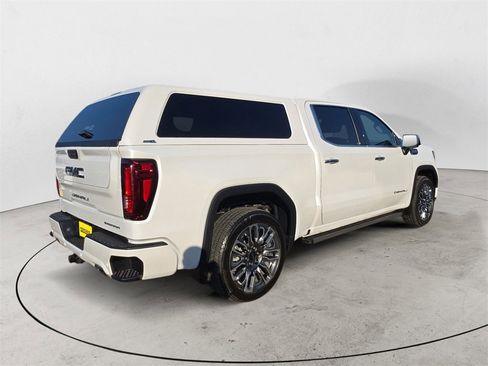 Used 2024 GMC Sierra 1500 Denali Ultimate image 5