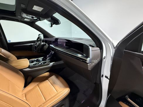 Used 2025 Cadillac Escalade Premium Luxury w/ Touring Package AWD/4WD image 52