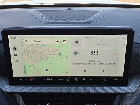 Used 2025 Ford Explorer ST-Line w/ Premium Package image 33