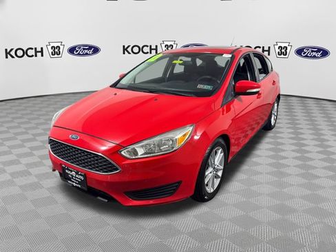 Used 2016 Ford Focus SE FWD image 3
