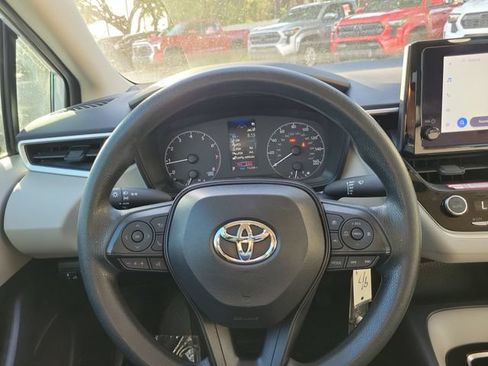 Used 2025 Toyota Corolla LE FWD image 14