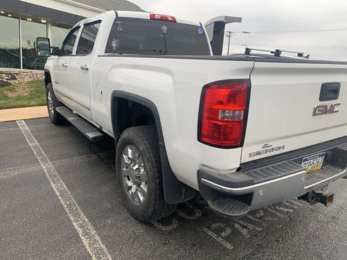 Used 2016 GMC Sierra 2500 SLT w/ Duramax Plus Package image 3